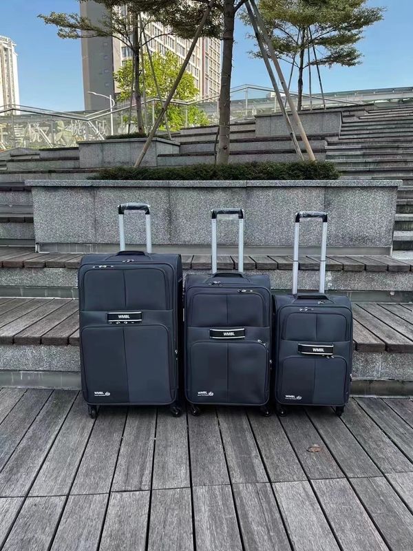 Praktischer Stoff 4 Räder Koffer 20 24 28 Zoll Vielfarbig Leichtgewicht