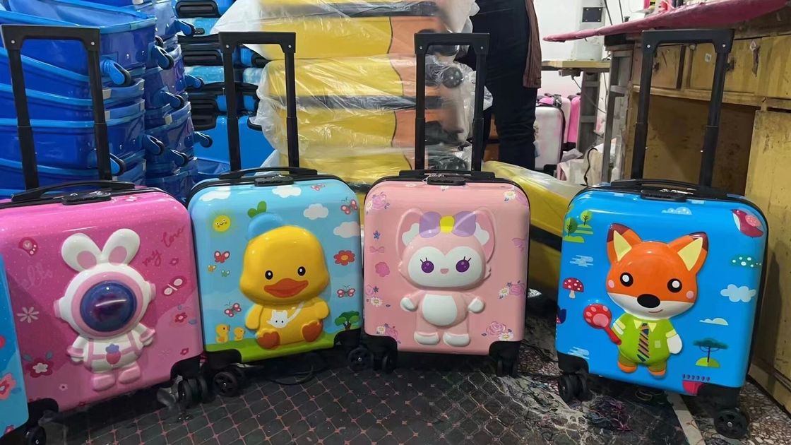 Fabrikverkauf 18 Zoll 360-Grad Spinner Räder Kinder Gepäck Reisetaschen für Kinder