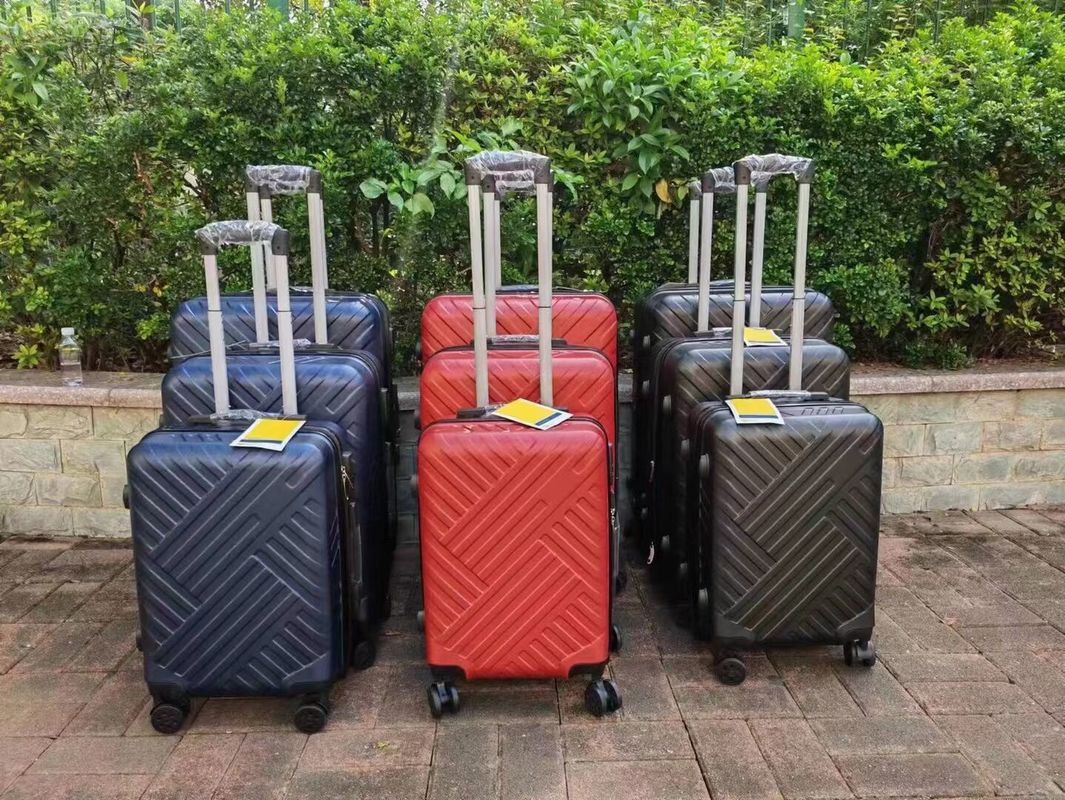 Großhandel ABS PC Koffer Gepäck 4 Räder 20 24 28inches Reisetasche Gepäckwagen Koffer