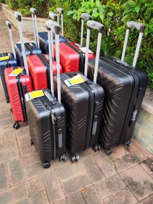 Großhandel ABS PC Koffer Gepäck 4 Räder 20 24 28inches Reisetasche Gepäckwagen Koffer