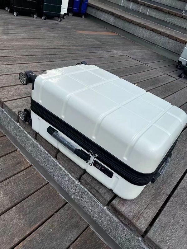Neues Design mit Handgepäck ABS+PC Gepäckstück Hard Shell Reisetaschen Kofferstücke