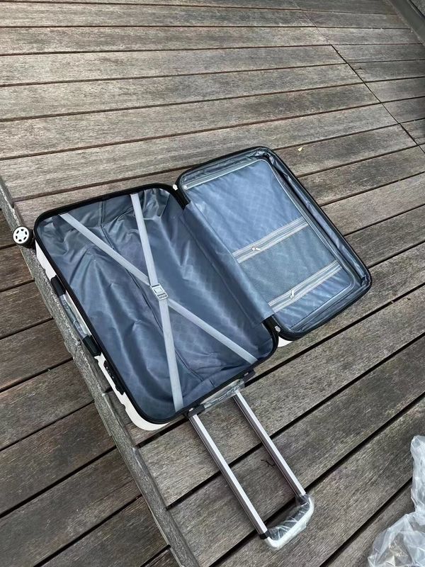 Neues Design mit Handgepäck ABS+PC Gepäckstück Hard Shell Reisetaschen Kofferstücke