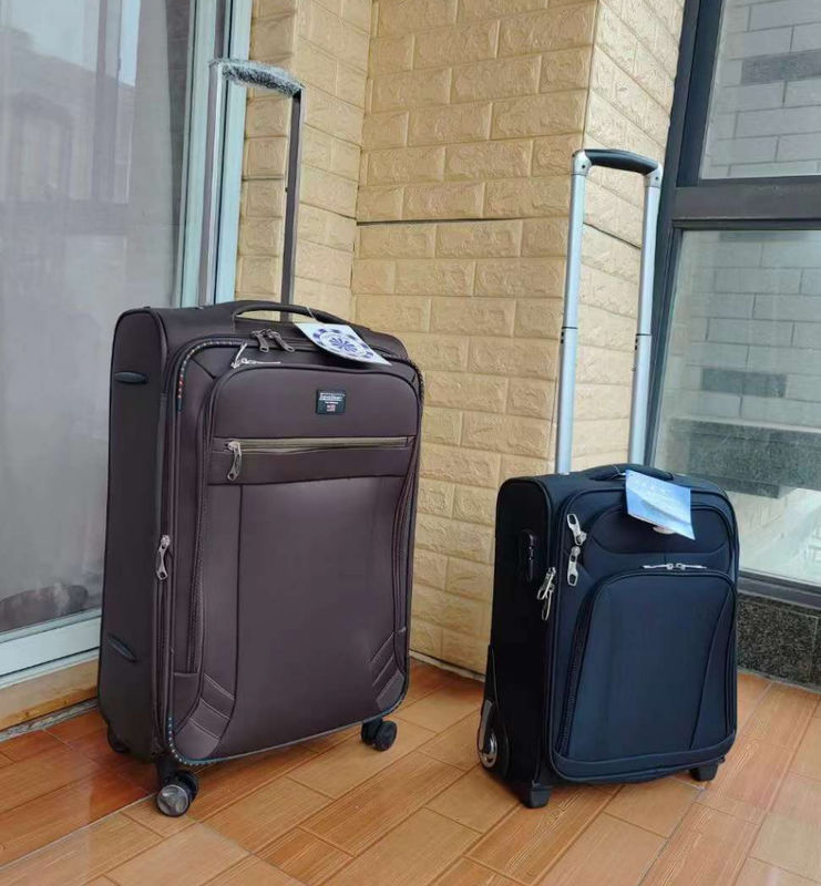 OEM/ODM-Logo Farbe 4 Stück Set Stoff weiche Reisetaschen Trolley Koffer Gepäckstücke