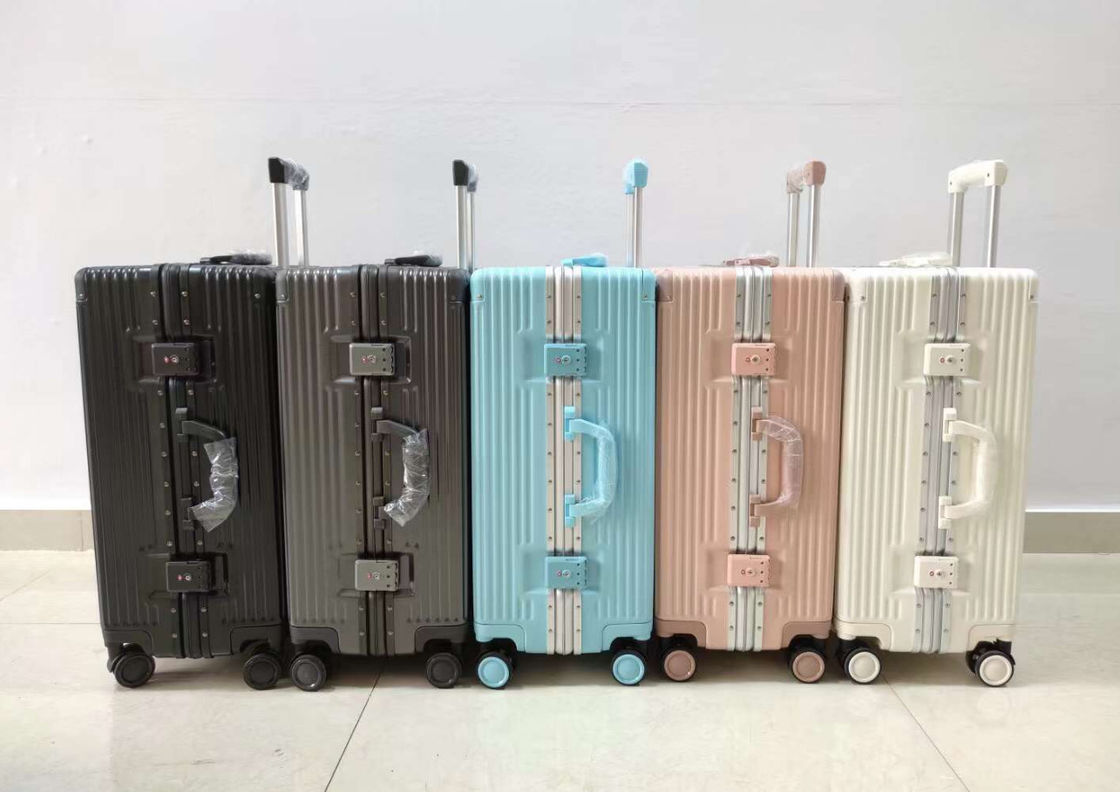 Personalisiertes Gepäck mitnehmen Reisetaschen PC PP ABS Aluminium Koffer Gepäckstücke Business Trolley Tasche