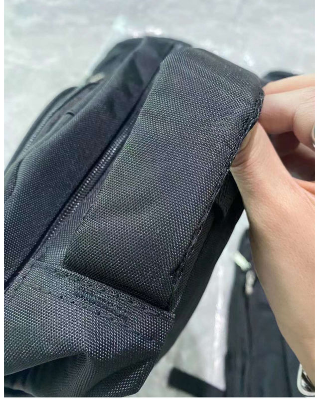 Zurück zur Arbeit Trending Neues Design Customized Logo Polyester Auskleidung Rucksack Tasche Männer