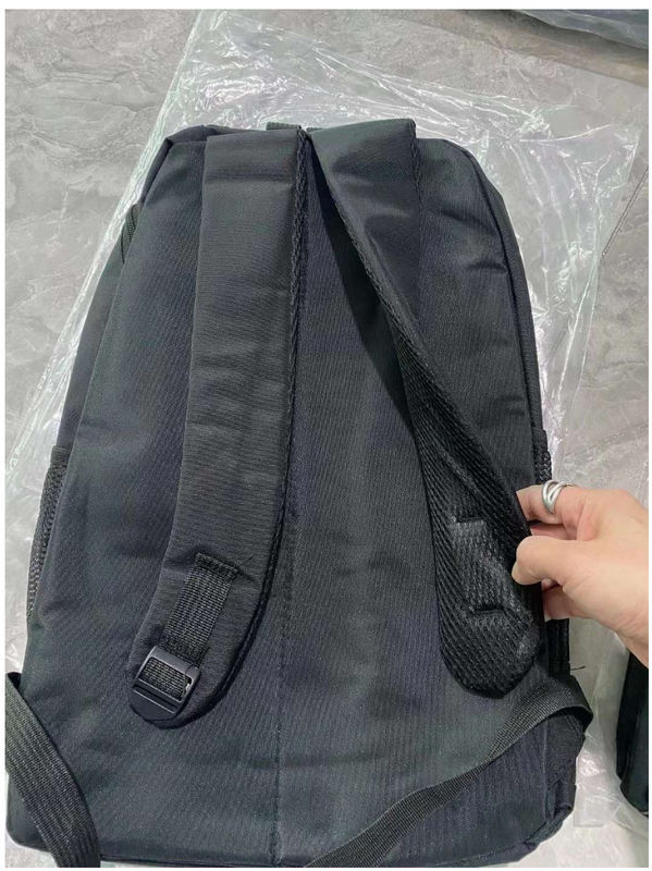 Zurück zur Arbeit Trending Neues Design Customized Logo Polyester Auskleidung Rucksack Tasche Männer