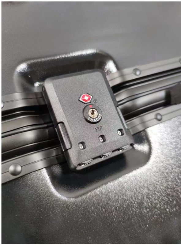 Helle Farbe ABS + PC Aluminium Handgelenk Gepäck Preis Hochwertigste Neueste Gepäckwagen Taschen Heiß verkaufen Geschäftsreise Gepäck