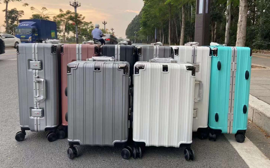 Neues Gepäck mit Rädern für die Festseite Aufrechtes Gepäck Rollkoffer Leichtgewicht für Reisen Urlaub